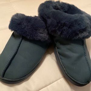 Lauren Conrad Slippers- 7/8